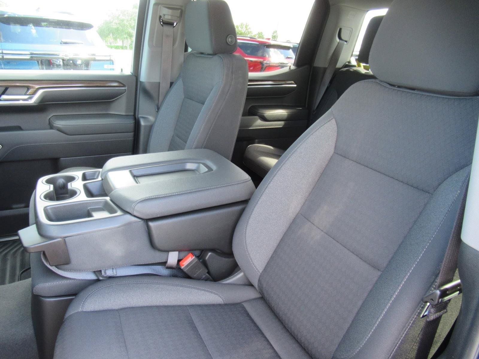 Used 2023 Chevrolet Silverado 1500 RST AWD/4WD image 23