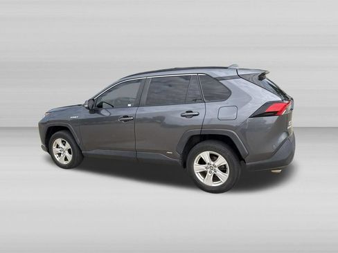 Used 2021 Toyota RAV4 XLE AWD/4WD image 10