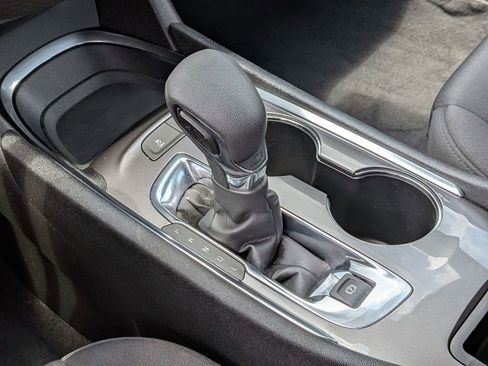 Used 2025 Chevrolet Malibu LT FWD image 22
