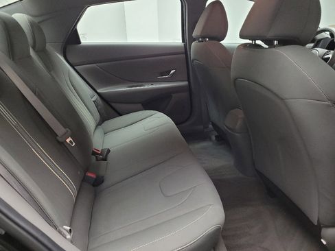 Used 2023 Hyundai Elantra SEL FWD image 19