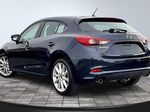 Used 2017 MAZDA MAZDA3 Touring image 11