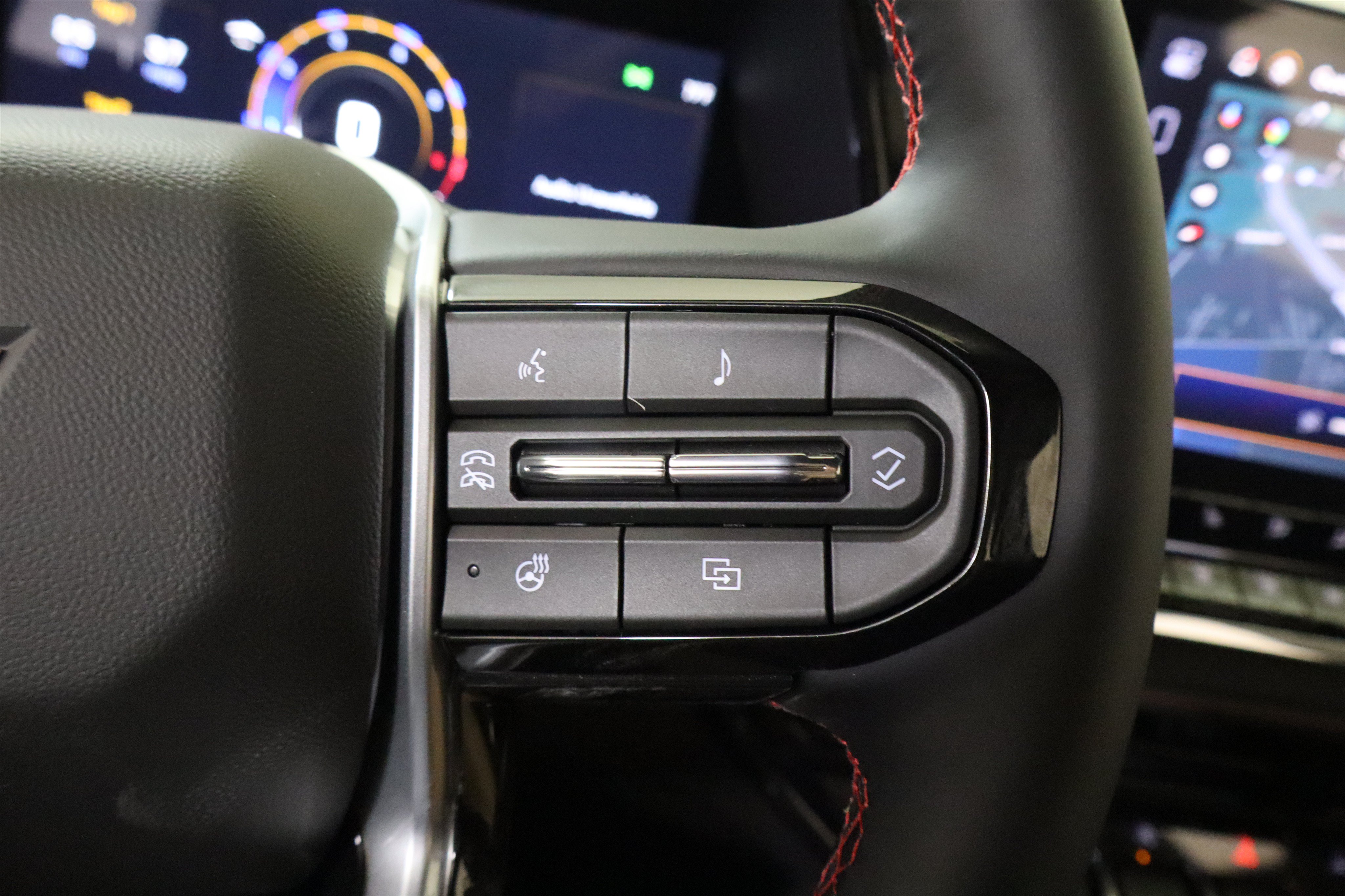 New 2026 Chevrolet Colorado Z71 w/ Technology Package AWD/4WD image 30
