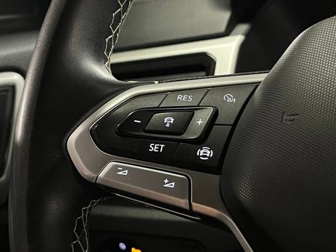 Certified 2023 Volkswagen Atlas Cross Sport SE w/ Black Wheel Package AWD/4WD image 26