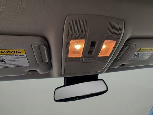 Used 2023 MAZDA CX-9 Touring image 28