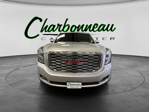 Used 2019 GMC Yukon Denali w/ Denali Ultimate Package AWD/4WD image 8