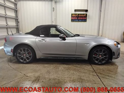 Used 2017 FIAT 124 Spider Abarth RWD image 2