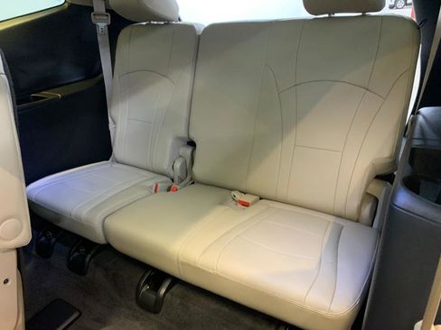 Used 2020 Buick Enclave Premium w/ Sun and Sites Package image 48