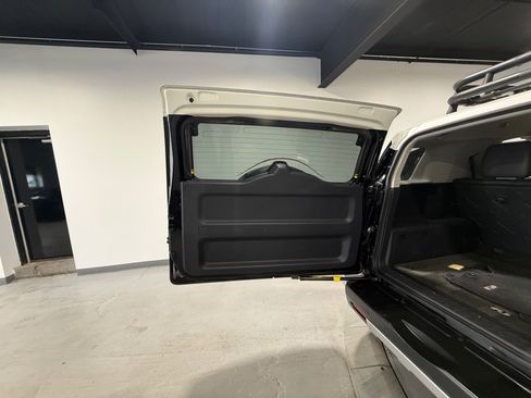 Used 2014 Toyota FJ Cruiser 4WD image 28