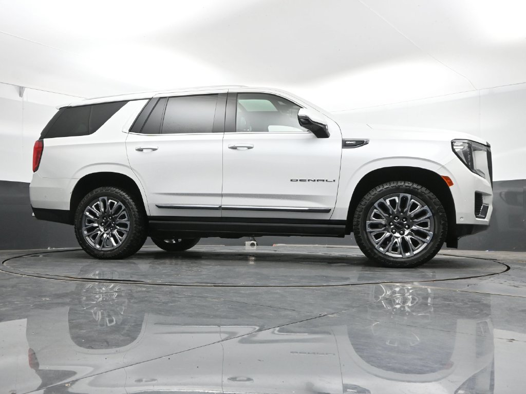Used 2023 GMC Yukon Denali Ultimate AWD/4WD image 43