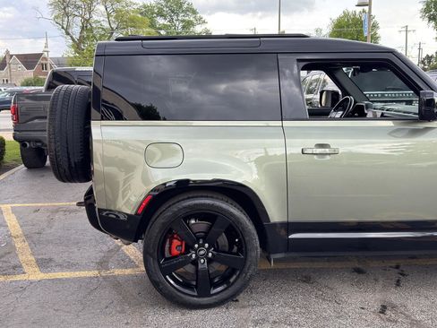 Used 2022 Land Rover Defender 90 X AWD/4WD image 9