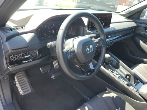 Used 2023 Honda Accord Sport image 19