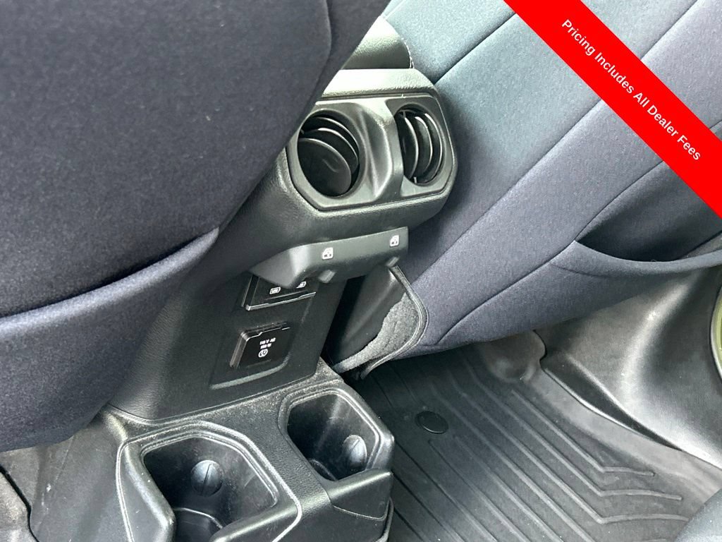 Used 2021 Jeep Wrangler Unlimited Sahara AWD/4WD image 14