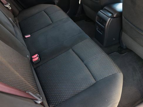 Used 2014 Nissan Sentra SR w/ Premium Package image 12