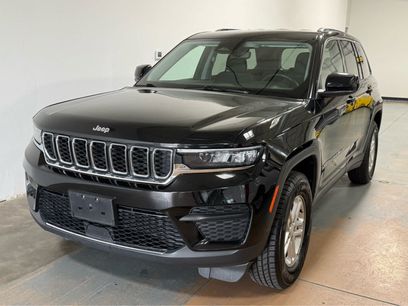 Used 2024 Jeep Grand Cherokee Laredo