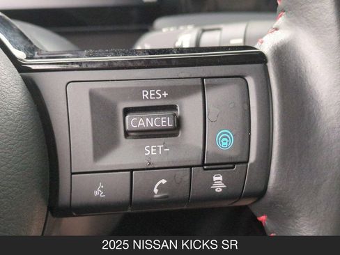 Used 2025 Nissan Kicks SR FWD image 18