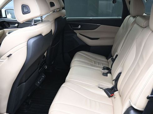 Used 2023 Acura MDX SH-AWD w/ Advance Package image 13