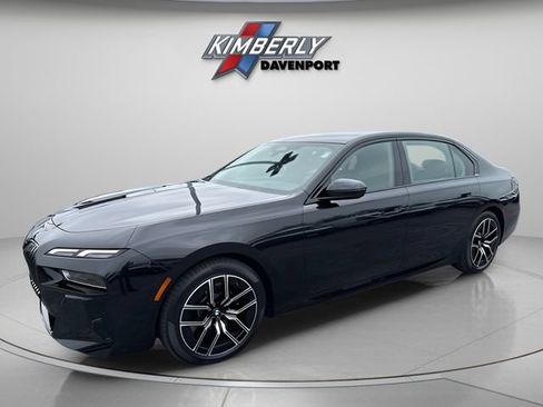 Used 2025 BMW 740i xDrive w/ Premium Package AWD/4WD image 1