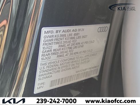Used 2025 Audi SQ8 Prestige AWD/4WD image 32