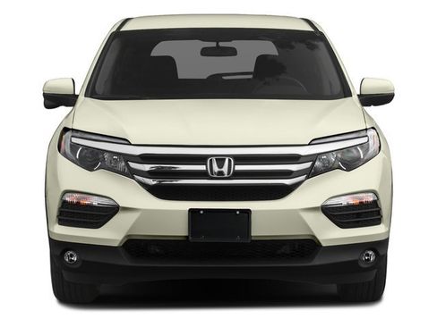 Used 2017 Honda Pilot EX image 4