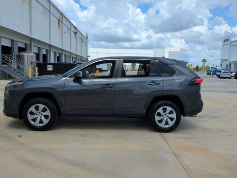 Used 2023 Toyota RAV4 LE FWD image 9