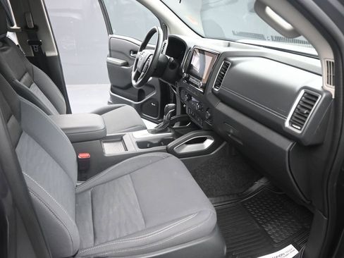Used 2024 Nissan Frontier SV w/ SV Convenience Package image 21