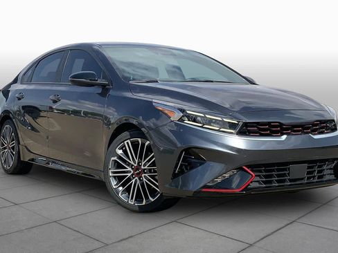 Used 2023 Kia Forte GT image 3