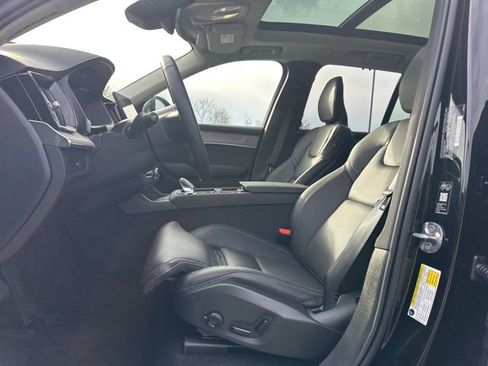 New 2026 Volvo XC90 B6 Ultra w/ Protection Package image 13