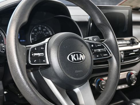 Used 2019 Kia Forte LXS image 13