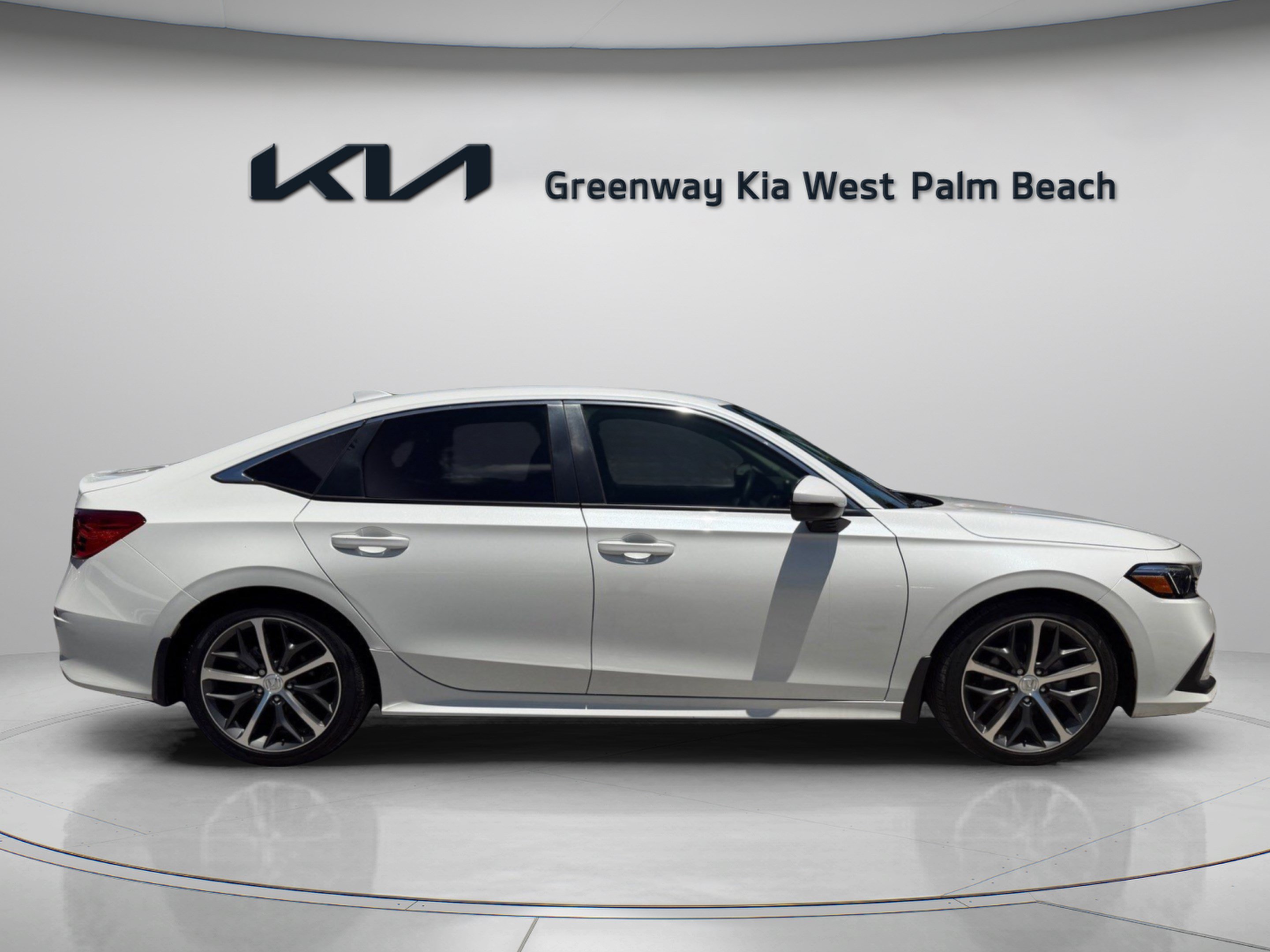 Used 2023 Honda Civic Touring image 8