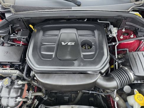 Used 2018 Jeep Grand Cherokee Laredo image 30