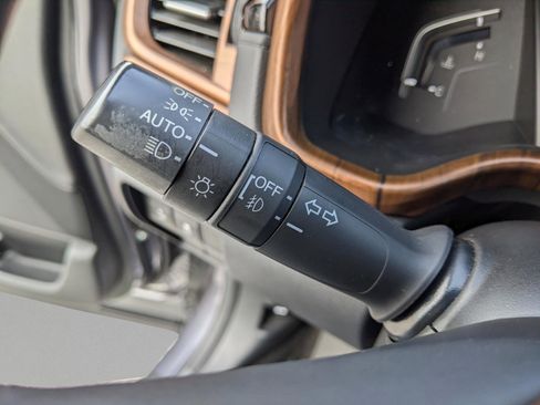 Used 2020 Honda CR-V Touring image 35