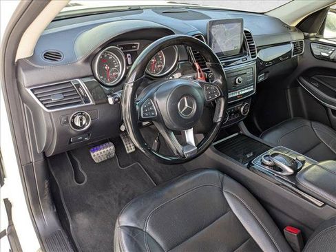 Used 2018 Mercedes-Benz GLS 550 4MATIC image 9