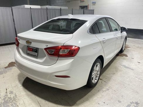 Used 2017 Chevrolet Cruze LT w/ Convenience Package FWD image 26
