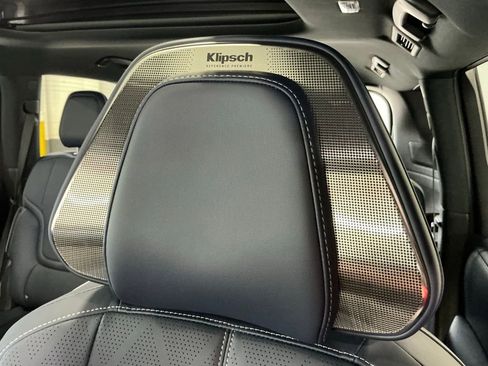 Used 2026 INFINITI QX80 4WD w/ Sport Exterior Package image 10