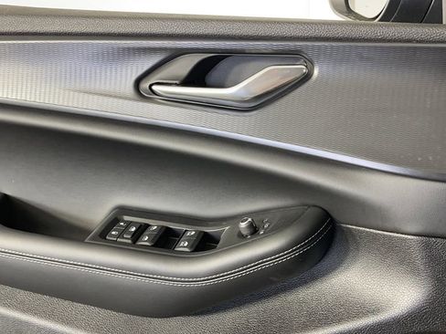 New 2025 Jeep Grand Cherokee L Laredo image 29