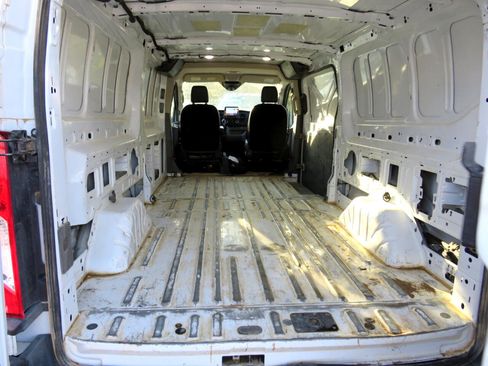 Used 2020 Ford Transit 250 Low Roof image 24