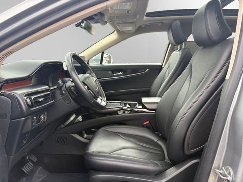 Certified 2022 Lincoln Nautilus Reserve image 9