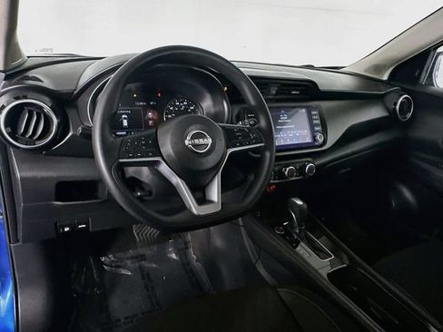 Used 2023 Nissan Kicks SV FWD image 11