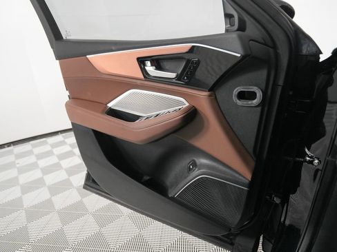 Used 2023 Acura MDX SH-AWD w/ Technology Package image 12