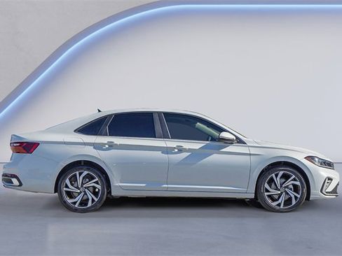 New 2026 Volkswagen Jetta SEL image 4