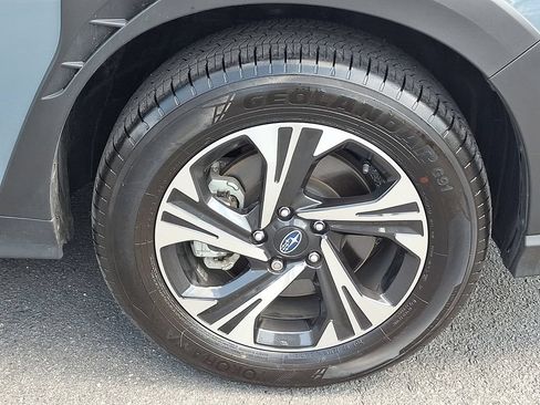 Certified 2025 Subaru Crosstrek 2.5i Premium AWD/4WD image 8