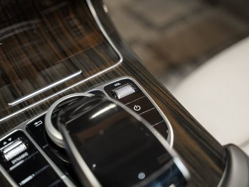 Used 2019 Mercedes-Benz C 300 4MATIC Cabriolet w/ Multimedia Package image 55