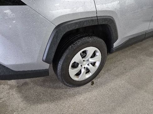 Used 2023 Toyota RAV4 LE FWD image 9