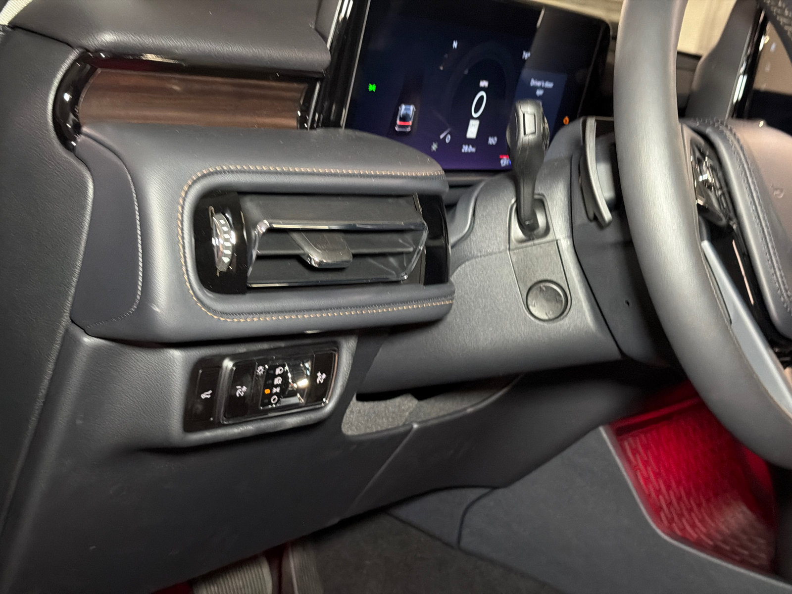 New 2027 Lincoln Aviator Reserve AWD/4WD image 18