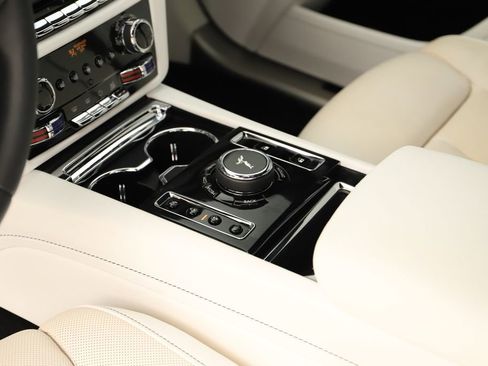 Used 2022 Rolls-Royce Ghost AWD/4WD image 17