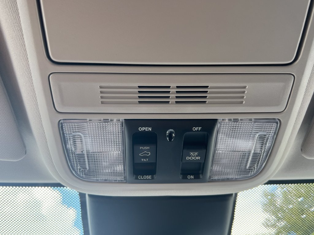 Used 2025 Honda Odyssey EX-L image 37
