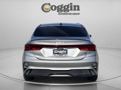 Used 2023 Kia Forte GT-Line w/ GT-Line Premium Package image 5