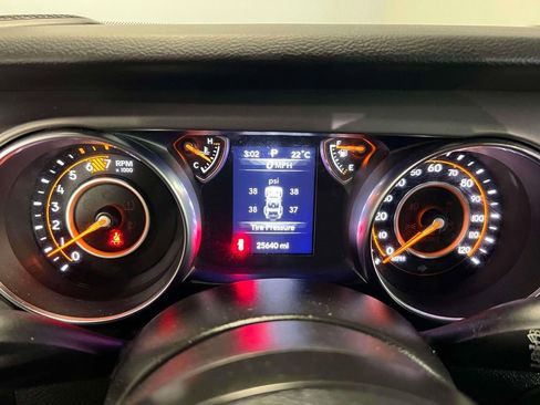 Used 2022 Jeep Wrangler Unlimited Sport AWD/4WD image 24