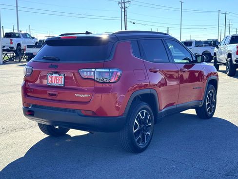 Used 2021 Jeep Compass Trailhawk image 6