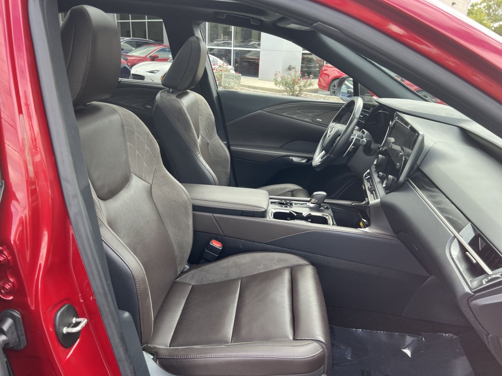 Used 2025 Lexus RX 450h AWD w/ Convenience Package image 27